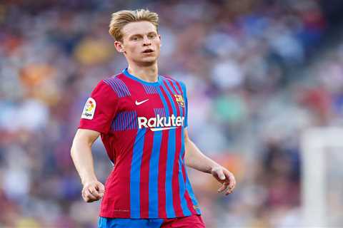 Chelsea ‘make £33m bid for Frenkie de Jong’ with Barcelona open to selling Holland ace but want..