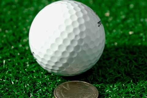 How to use pocket change to improve your putting stroke