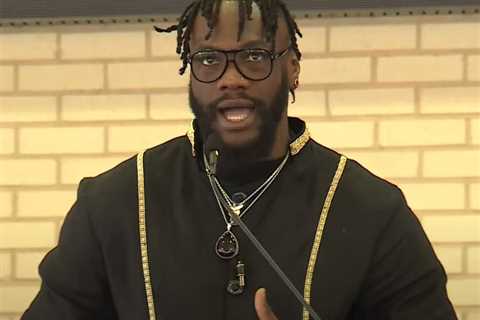 Deontay Wilder CONFIRMS boxing return as ex-world champ has statue unveiled in hometown