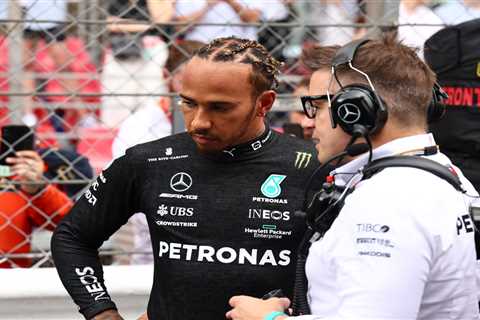 ‘He’s not Michael Schumacher’ – Lewis Hamilton’s struggles prove he’s not F1’s GOAT, according to..