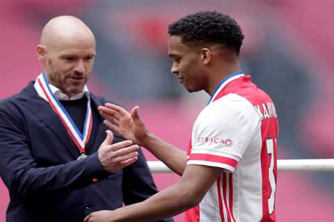 Man Utd transfer blow with Jurrien Timber ‘reluctant to join Erik ten Hag from Ajax over move risk..