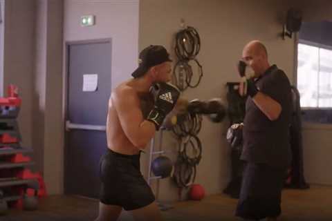 ‘Call these Enders’ – Watch Conor McGregor as he shows off explosive punching power ahead of UFC..