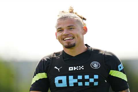 Kalvin Phillips recovers from illness to join Jack Grealish and co in Man City training as squad..
