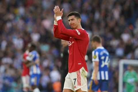 Transfer news LIVE: Cristiano Ronaldo wants shock Atletico move as Man Utd confirm Lisandro..