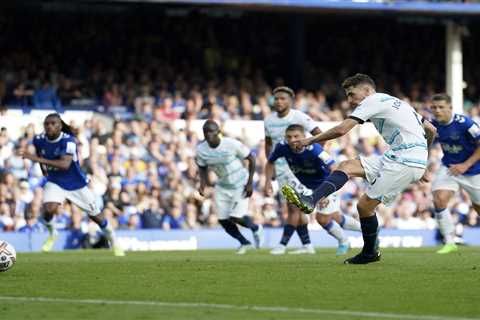 Everton 0 Chelsea 1: Jorginho’s penalty wins it as Thomas Tuchel’s new-look Blues edge past Frank..