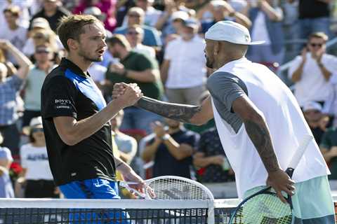 Nick Kyrgios hits out at tennis fans and defends Daniil Medvedev after Russian is called ‘loser’