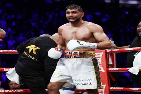 ‘I’ll get a lot of hate for this’ – Amir Khan claims he would beat Floyd Mayweather if both boxers..