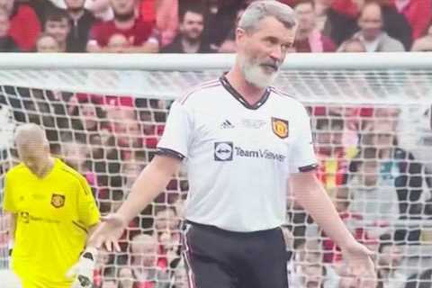 ‘Most Roy Keane thing ever’ as Man Utd legend snubs Ronny Johnsen’s gesture at Anfield