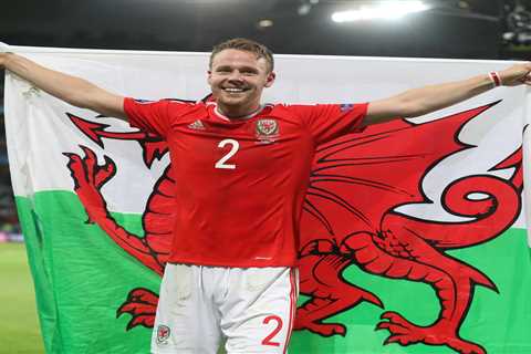 Wales legend Chris Gunter ready to swap League Two for World Cup this winter after dropping down to ..