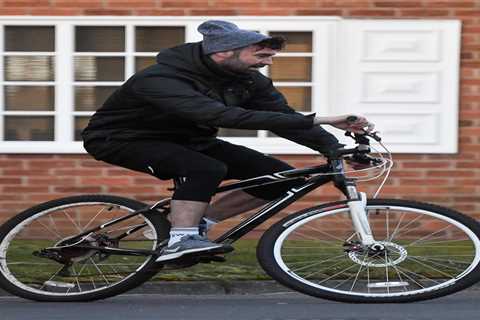 Man Utd Premier League winner looks unrecognisable 15 years later as he rides around on a bike
