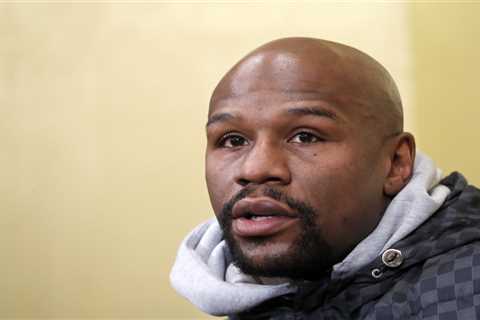 Floyd Mayweather names HIMSELF best boxer ever with Muhammad Ali fifth after going on epic rant..