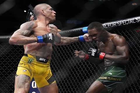 Watch the moment Israel Adesanya gets brutally knocked out by Alex Pereira at UFC 281 to lose..