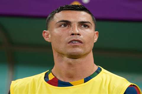 Man Utd fan Tyson Fury sends Cristiano Ronaldo warning as Portugal star searches for new club