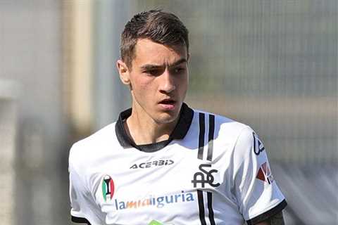 Spezia boss reveals why he’s ‘unhappy’ as Arsenal set to sign £20m star defender Kiwior