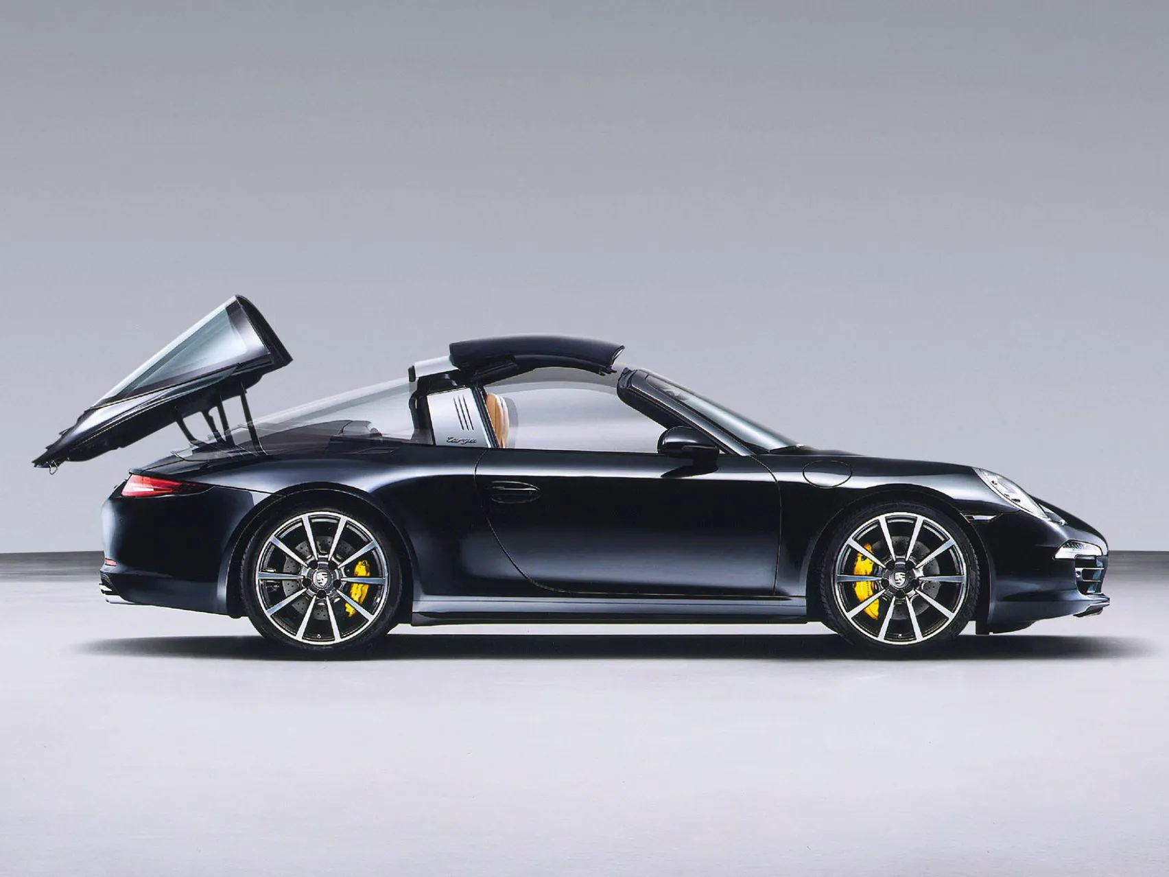 Porsche 911 Targa For Sale - How to Know if a Porsche 911 Targa is Right for You?