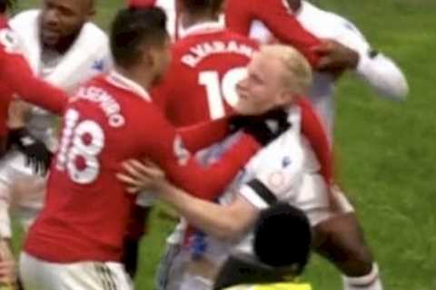 Man Utd fans claim Casemiro didn’t deserve red card for ‘strangling’ Will Hughes