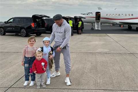 Conor McGregor earns ‘best daddy on planet’ praise from partner Dee Devlin as he puts UFC comeback..