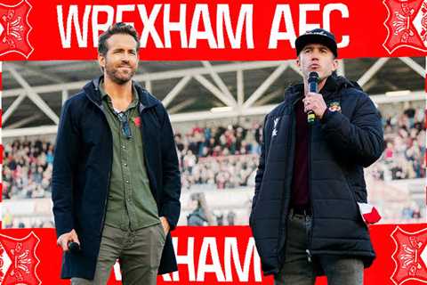 Wrexham owners Ryan Reynolds and Rob McElhenney have promised players a huge promotion bonus