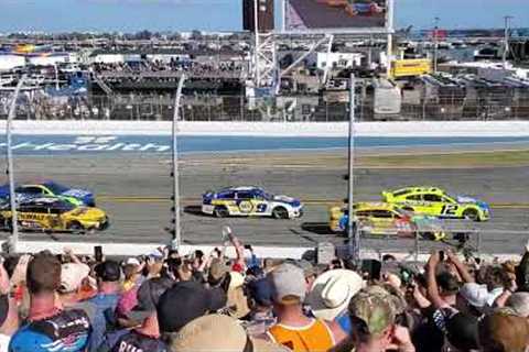 2022 Daytona 500 start from stands. (GEN 7 race cars are loud)