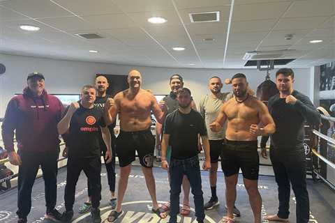 Fans all believe Tyson Fury has revealed next fight as he shares training pic from Good Friday..
