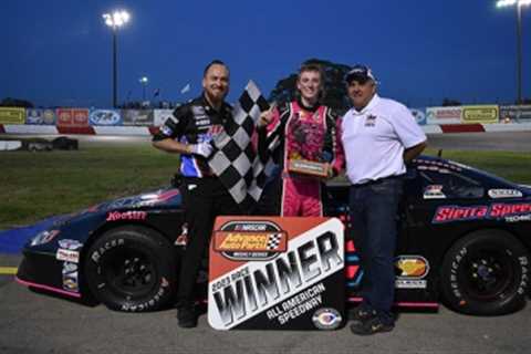 Dylan Zampa Outlasts John Moore for Inaugural Super Series Win in Roseville