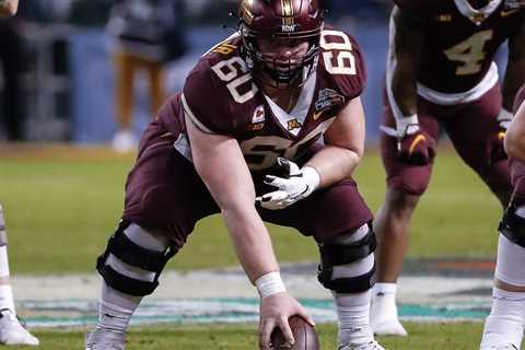 Giants’ new center John Michael Schmitz ‘makes people around him better’