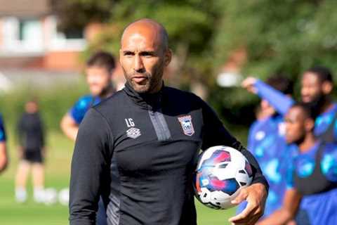 Ex-Man Utd goalkeeper Lee Grant’s new job in football has fans scratching their heads