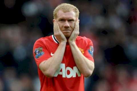 Paul Scholes clashed with Ferguson, blew away Ronaldo and had an unlucky photo at Man Utd
