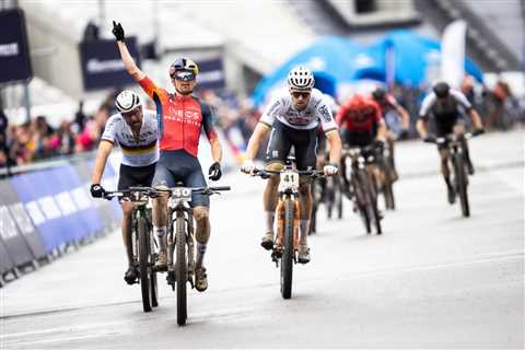 Pidcock, Stigger win short track races in Nove Mesto for early series lead