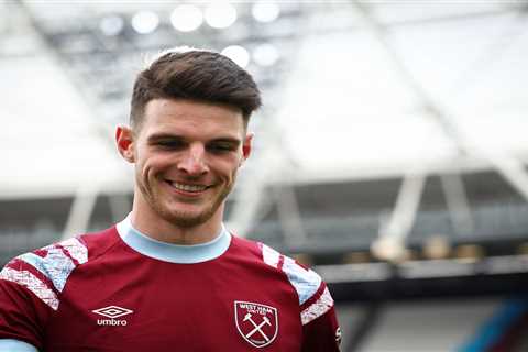 Arsenal AND Man Utd risk missing out on Declan Rice as Bayern Munich launch transfer approach for..