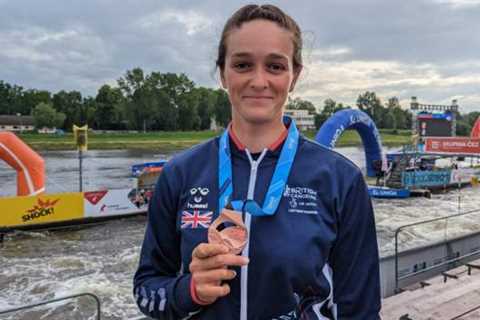 Canoe Slalom World Cup: Mallory Franklin wins bronze for Great Britain in Prague