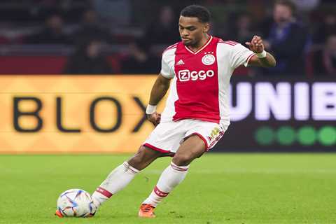 Arsenal ‘bid £30m for Ajax man Timber’ despite Man Utd fans convinced he would arrive in transfer..