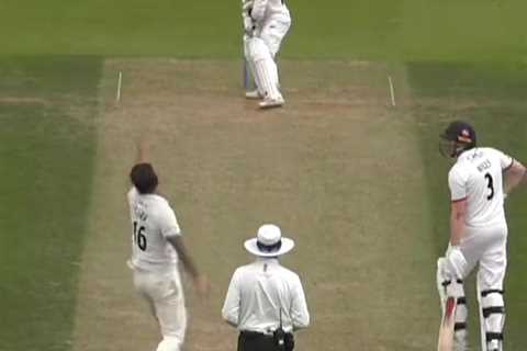 Watch cricket star’s ‘village’ style bowling completely bamboozle opponent leaving him on his knees ..