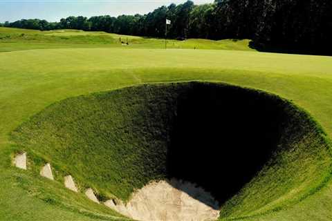 What Type of Sand is Used on Golf Course Bunkers in Baldwin County?