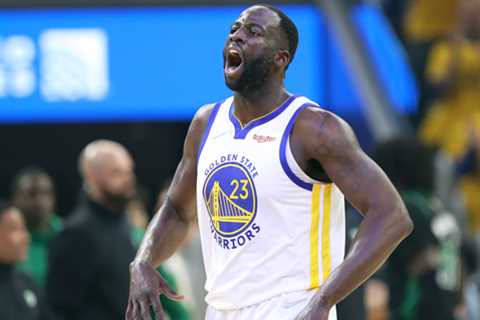MRI On Draymond Green's Knee Comes Back Clean, Questionable For Tuesday