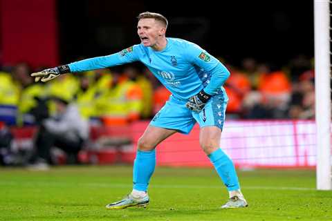 Dean Henderson’s long-awaited Nottingham Forest transfer in doubt as they turn to Arsenal keeper