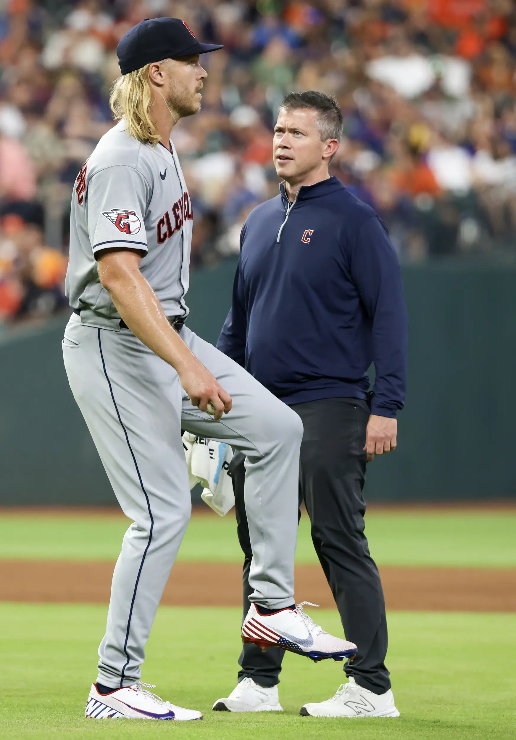 Former Dodger Noah Syndergaard Exits First Start With Cleveland Due to Injury