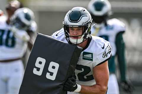 Live Eagles training camp practice updates: Day 5