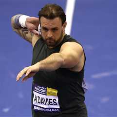 Aled Davies breaks own world indoor F42 shot put record