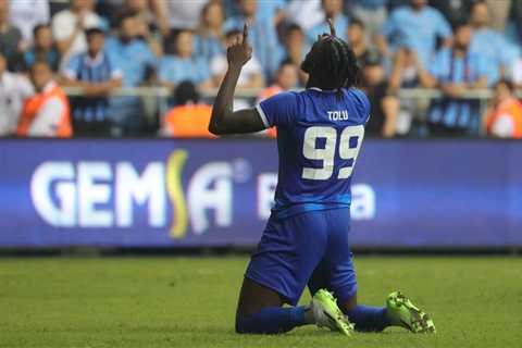 Tolu Arokodare shoots Genk to a 5-4 penalty shootout victory