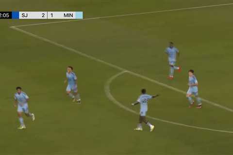 GOAL: Kameron Lacey, MNUFC2 – 42nd minute