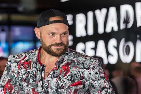 Tyson Fury Challenges Wrexham Owner Ryan Reynolds to Fight at Morecambe Game