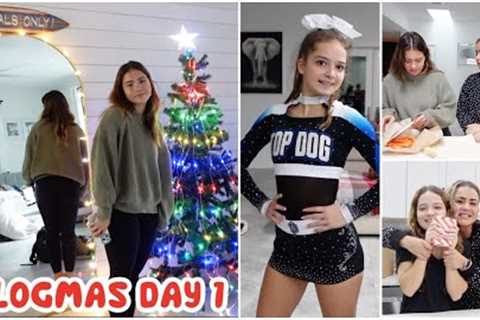 VLOGMAS DAY 1 : OPENING EARLY CHRISTMAS PRESENTS 🎁/ SICK 🤒