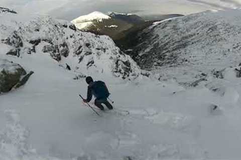 Skier-triggered avalanche accident in Airplane Gully, Mount Washington