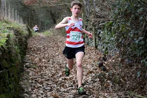 Hoppits wins for juniors William Hall and Clara McKee – fell race results