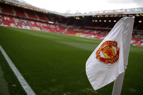 Manchester United Seeks Food Safety Officer After Raw Chicken Incident