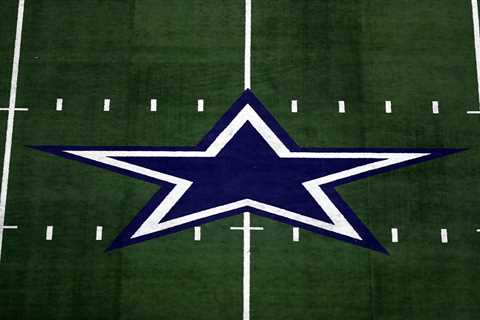 Cowboys Reportedly Meeting With Former NFL HC For DC Opening