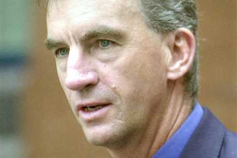 Ex-cricket captain Peter Roebuck jumped from hotel window to his death after arrest for ‘sexual..