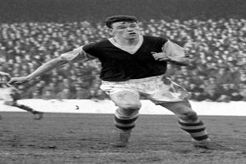 Leeds & Burnley Mourn the Loss of Ian Lawson, Title-Winning Forward