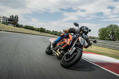Bridgestone Battlax S23 Motorcycle Tire Review With Videos